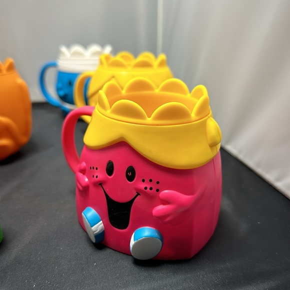 Lot of McDonald's 7 mugs & 4 vintage Little People - Picture 2 of 12